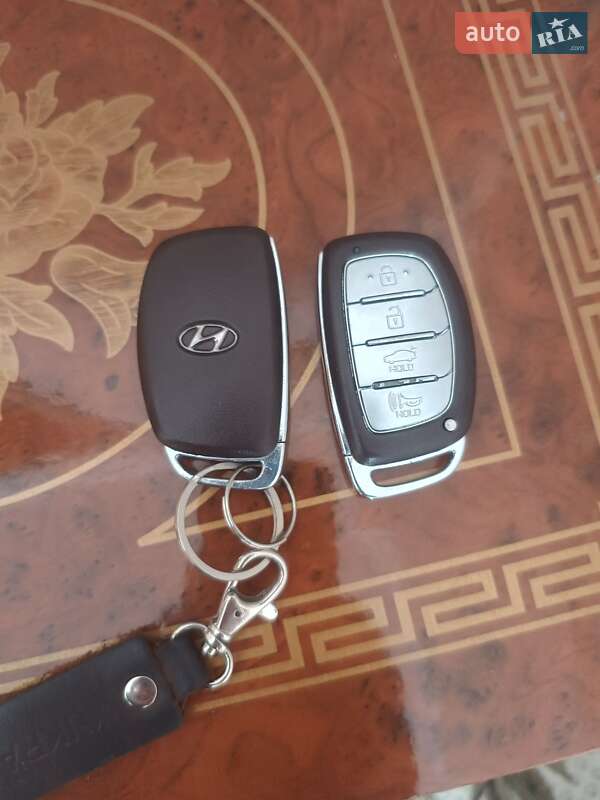 Седан Hyundai Elantra 2020 в Тульчині