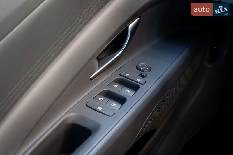 Седан Hyundai Elantra 2022 в Львове