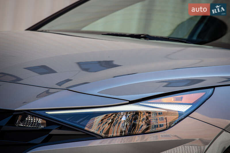 Седан Hyundai Elantra 2022 в Львове