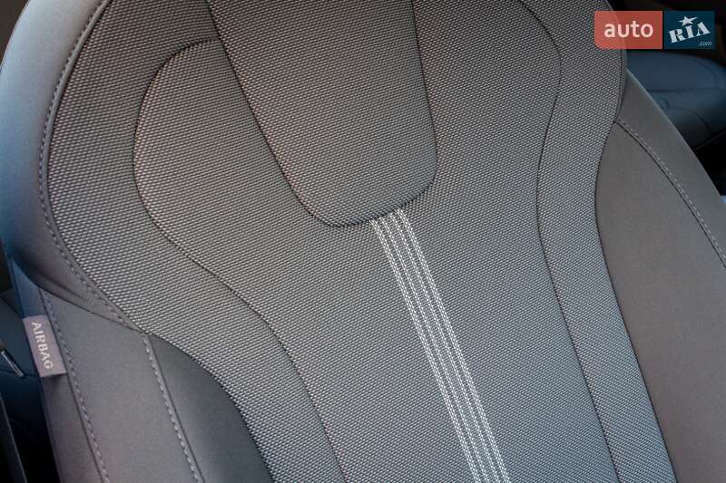 Седан Hyundai Elantra 2022 в Львове