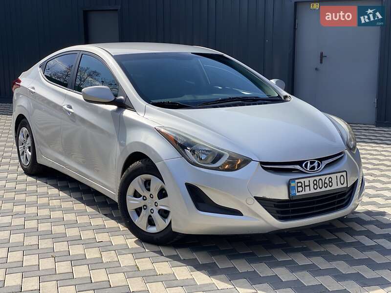 Hyundai Elantra 2015