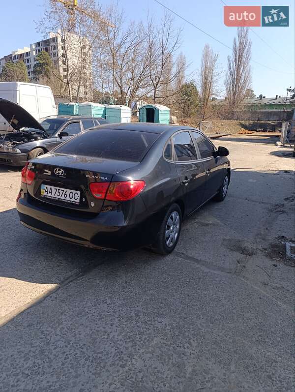 Hyundai Elantra 2008