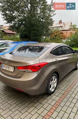 Седан Hyundai Elantra 2012 в 