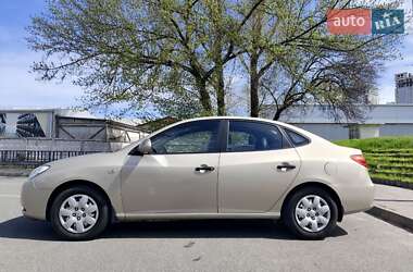 Седан Hyundai Elantra 2007 в 