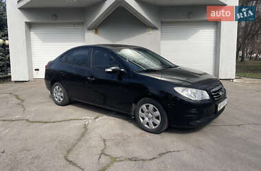 Седан Hyundai Elantra 2010 в 