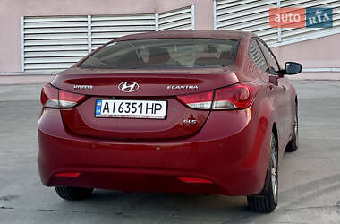 Седан Hyundai Elantra 2011 в 