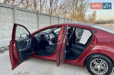 Седан Hyundai Elantra 2011 в 