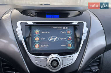 Седан Hyundai Elantra 2011 в 
