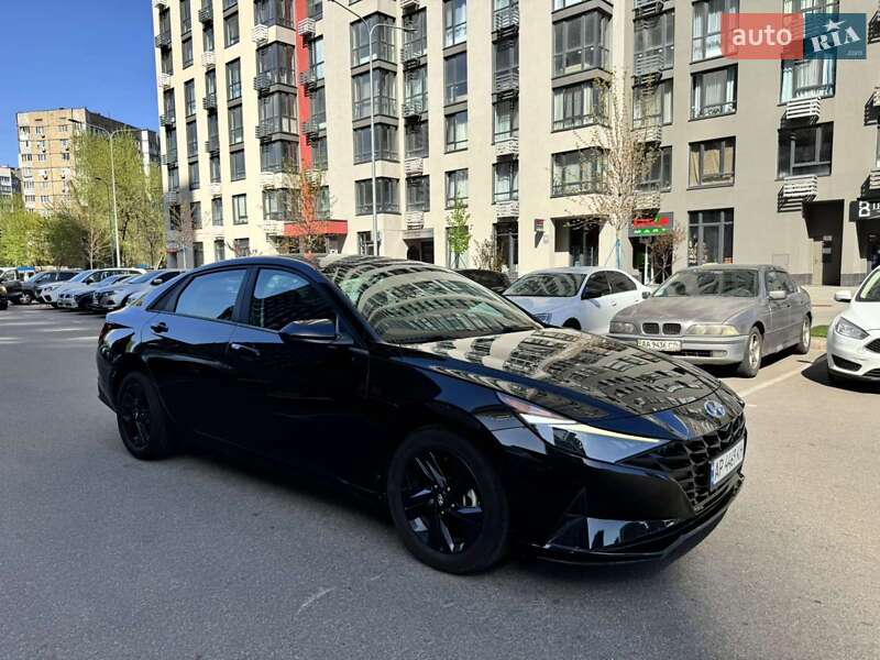 Седан Hyundai Elantra 2022 в Киеве