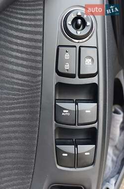 Седан Hyundai Elantra 2013 в 