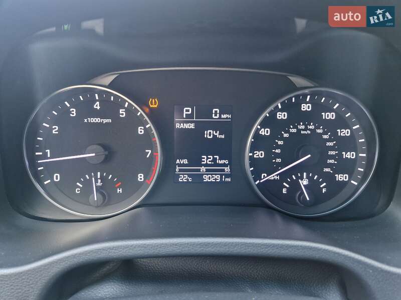 Седан Hyundai Elantra 2016 в Буче