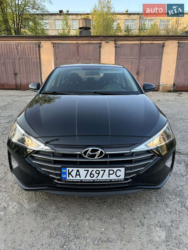 Hyundai Elantra 2018