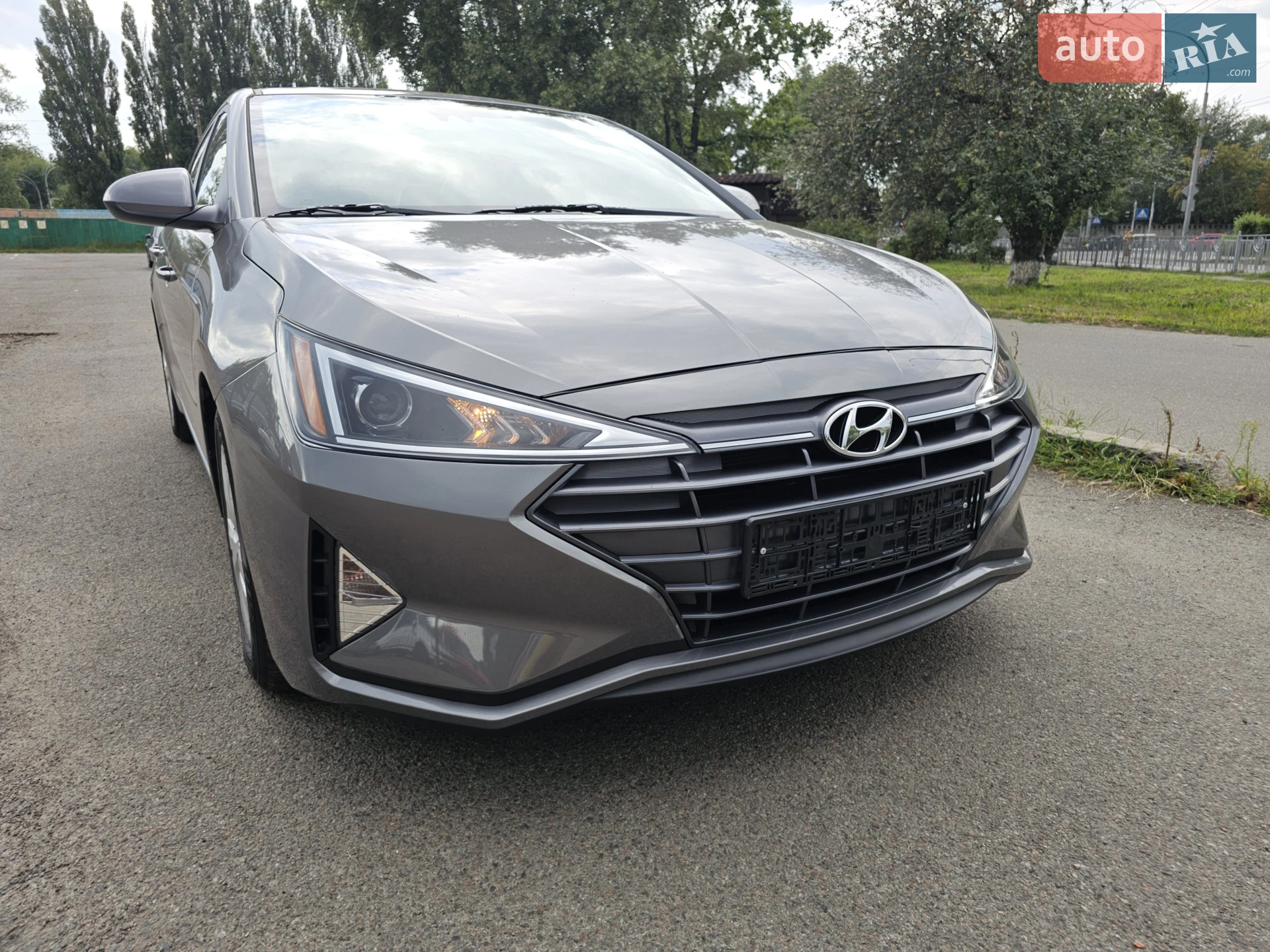 2019 Hyundai Elantra - мініатюра 9