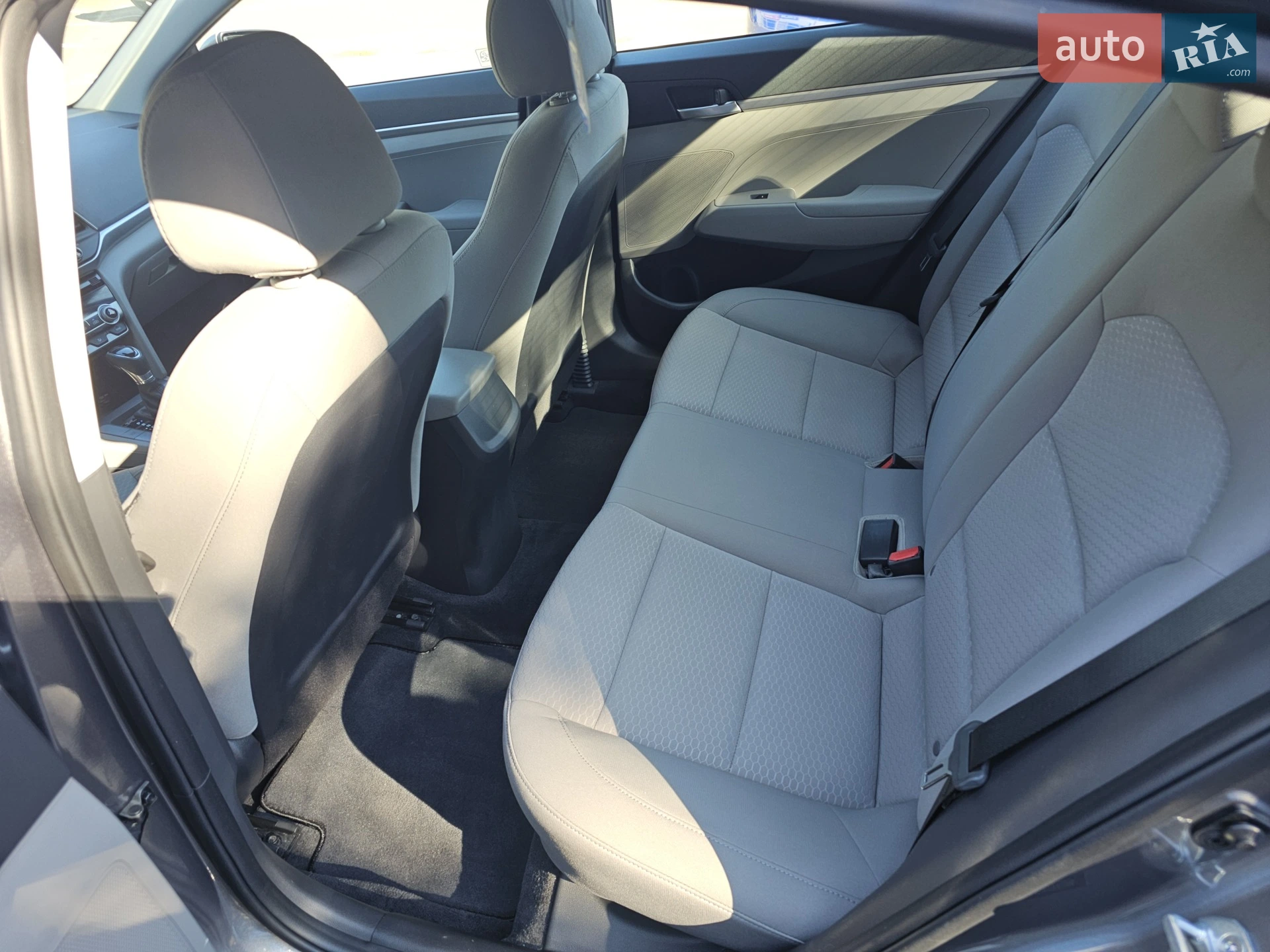 2019 Hyundai Elantra - мініатюра 20