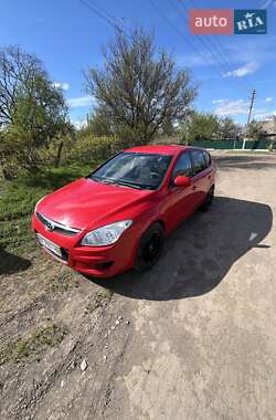 Универсал Hyundai Elantra 2010 в 
