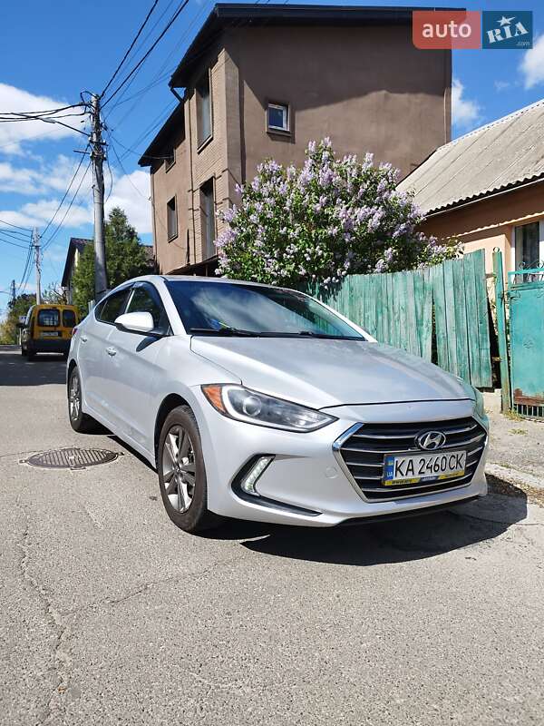 Hyundai Elantra 2018