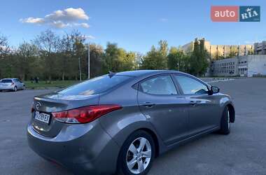 Седан Hyundai Elantra 2011 в 