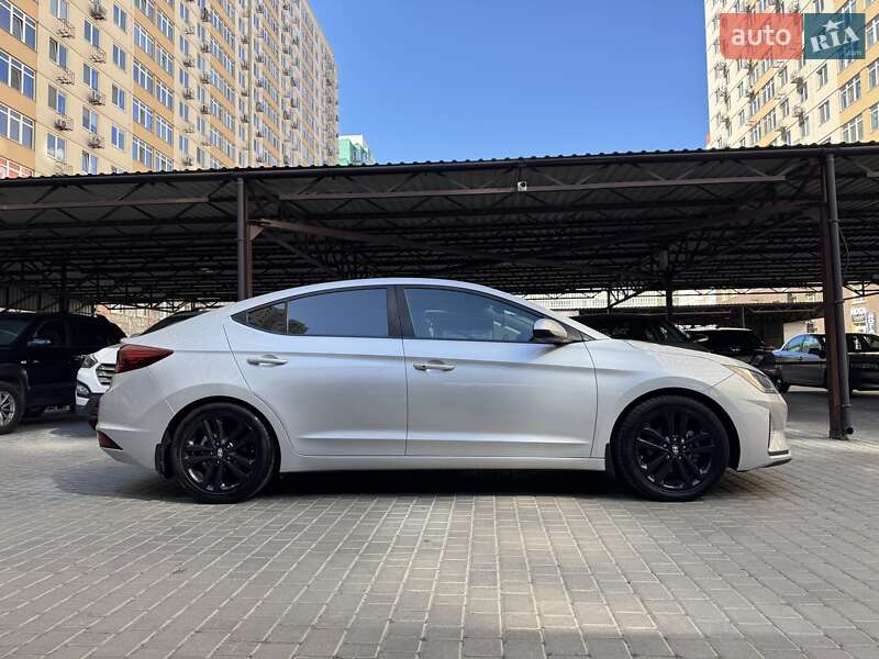 Седан Hyundai Elantra 2018 в Одесі