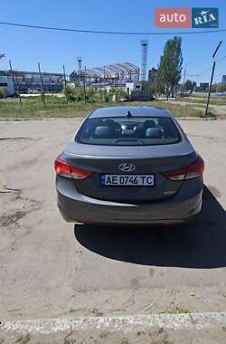Седан Hyundai Elantra 2012 в 
