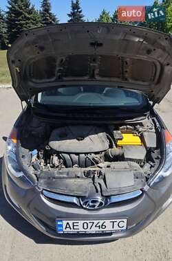 Седан Hyundai Elantra 2012 в 