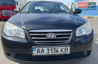 Седан Hyundai Elantra 2008 в Киеве