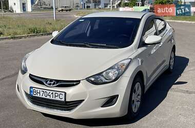 Седан Hyundai Elantra 2012 в 