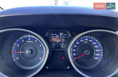 Седан Hyundai Elantra 2012 в 
