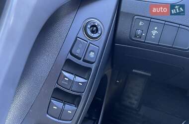 Седан Hyundai Elantra 2012 в 