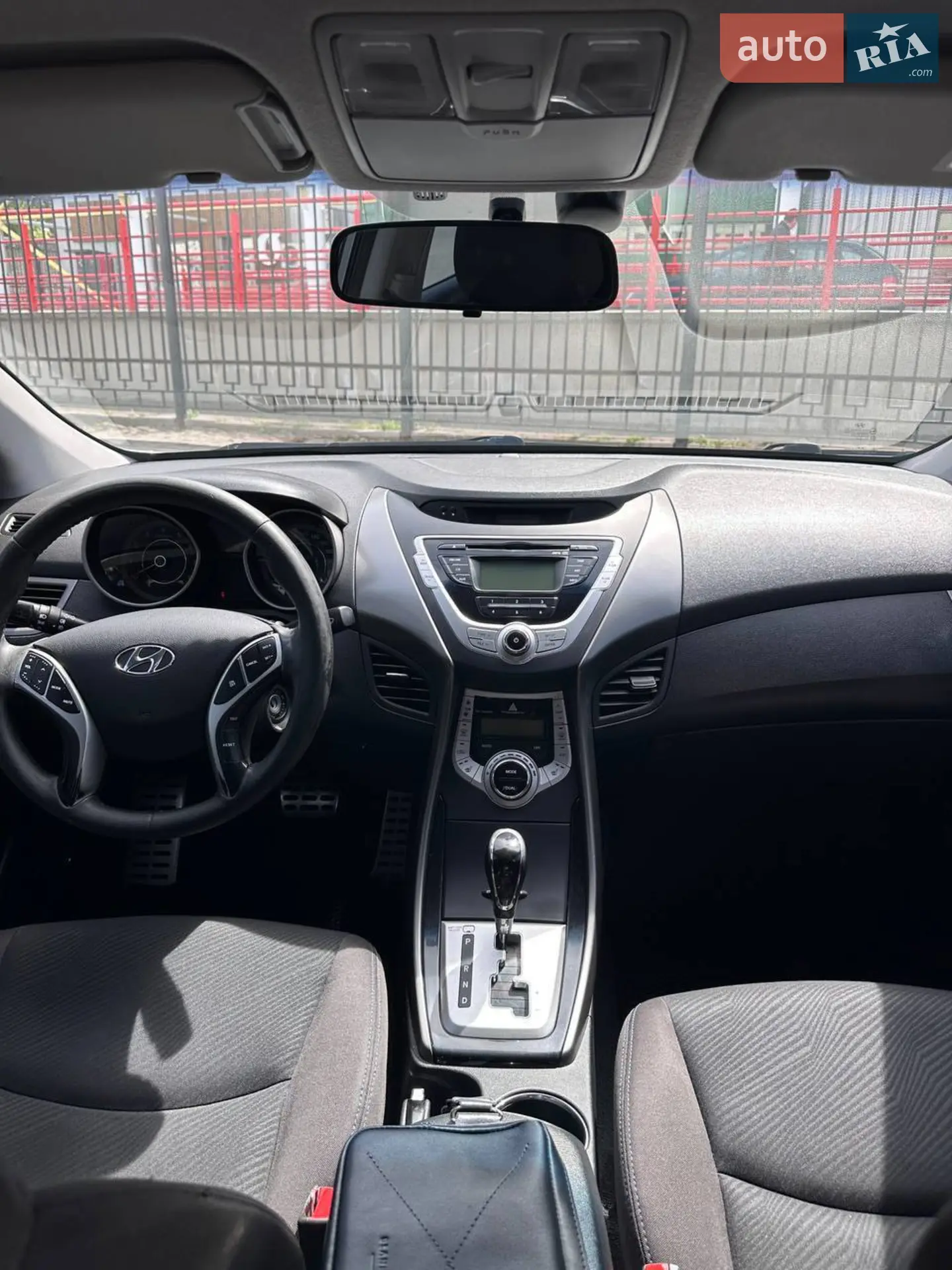 2012 Hyundai Elantra - мініатюра 16