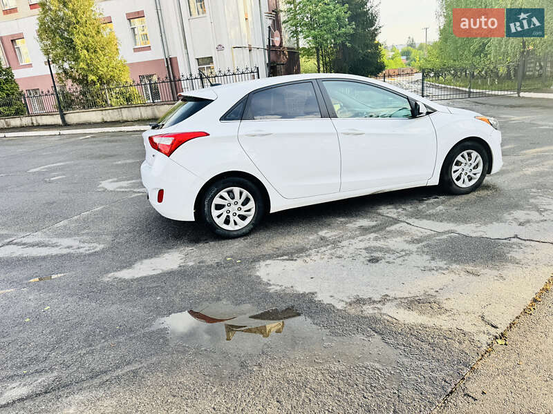 Хетчбек Hyundai Elantra 2015 в Вінниці