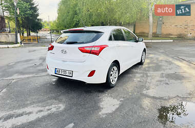 Хетчбек Hyundai Elantra 2015 в 