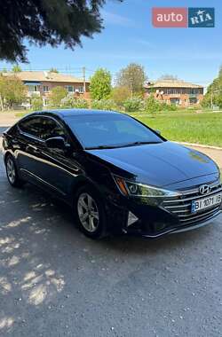 Седан Hyundai Elantra 2019 в Полтаве