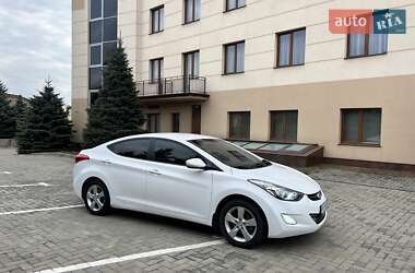 Седан Hyundai Elantra 2013 в 