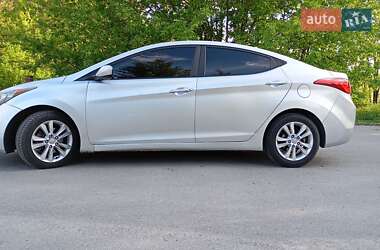 Седан Hyundai Elantra 2013 в 