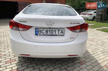 Седан Hyundai Elantra 2012 в 