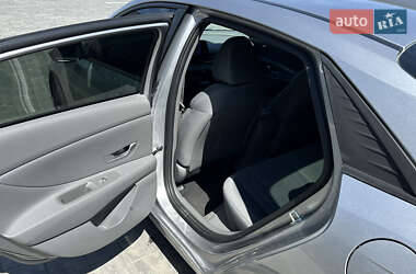Седан Hyundai Elantra 2022 в 