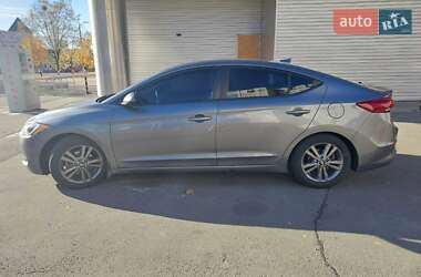 Седан Hyundai Elantra 2018 в 