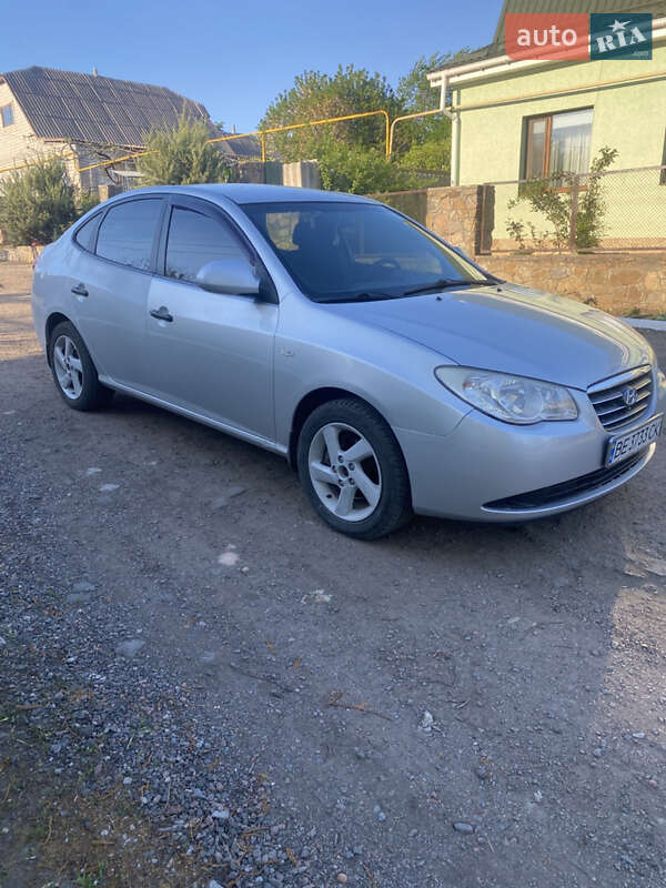 Седан Hyundai Elantra 2007 в Доманевке