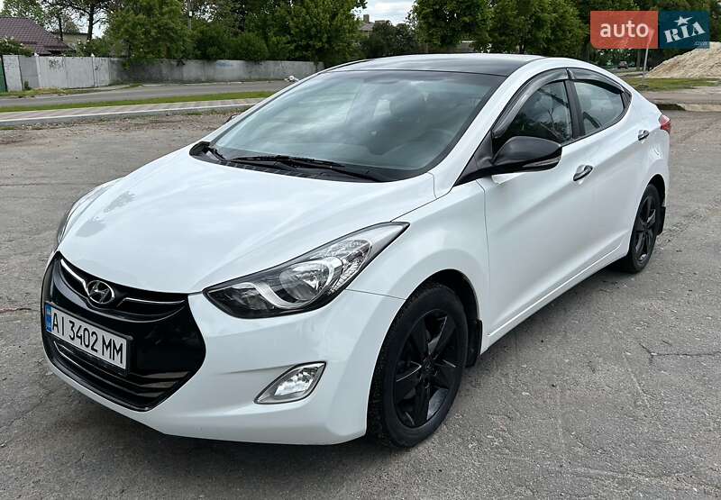 Седан Hyundai Elantra 2013 в Переяславе
