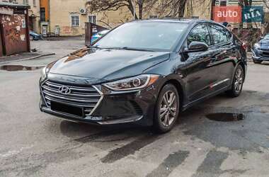 Седан Hyundai Elantra 2017 в 