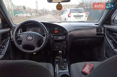 Седан Hyundai Elantra 2005 в 