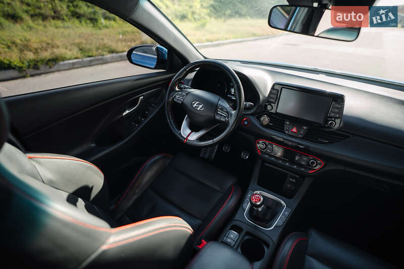 Хэтчбек Hyundai Elantra 2017 в Полтаве