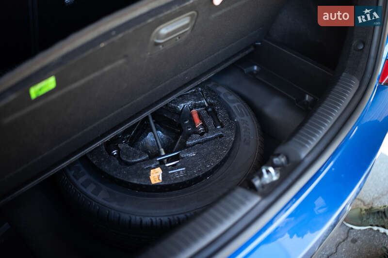 Хэтчбек Hyundai Elantra 2017 в Полтаве