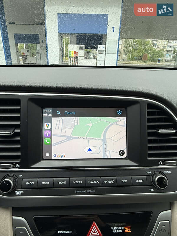 Седан Hyundai Elantra 2018 в Киеве