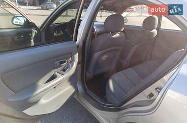 Седан Hyundai Elantra 2005 в 