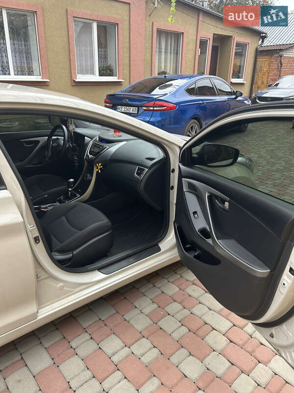 Седан Hyundai Elantra 2013 в Харкові фото 18 Седан Hyundai Elantra 2013 в Харкові