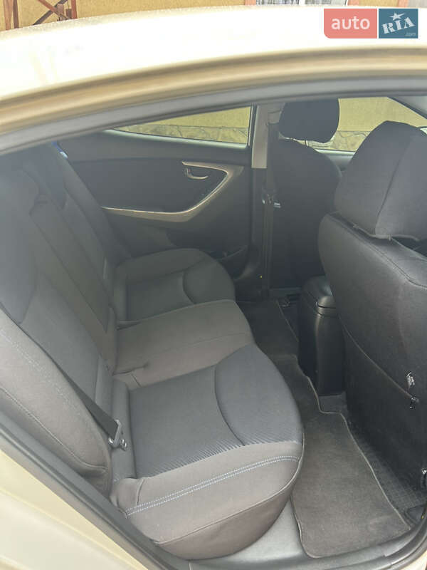 Седан Hyundai Elantra 2013 в Харкові фото 22 Седан Hyundai Elantra 2013 в Харкові