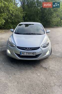 Седан Hyundai Elantra 2012 в Дніпрі