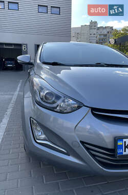 Седан Hyundai Elantra 2014 в 