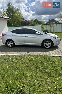 Седан Hyundai Elantra 2011 в 